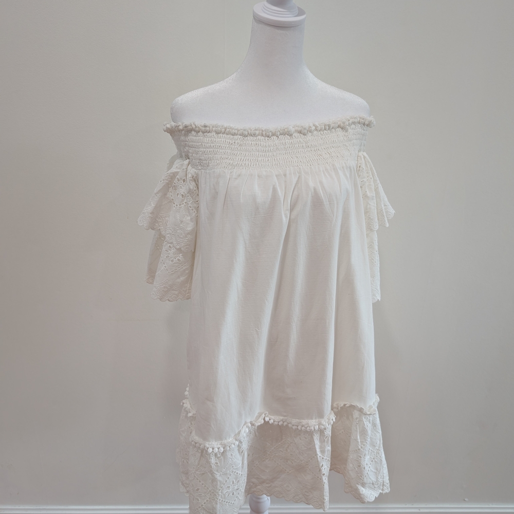J.O.A Off- Shoulder White Lace Dress